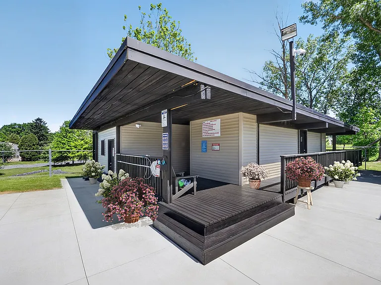 Lake Shore Park Apartments offers a modern and inviting setting with beautifully landscaped exteriors. This stunning property is perfect for those seeking comfort and community. Come see why your next home should be hereschedule a visit today!