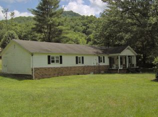 502 Staggerweed Rd, Bakersville, NC 28705