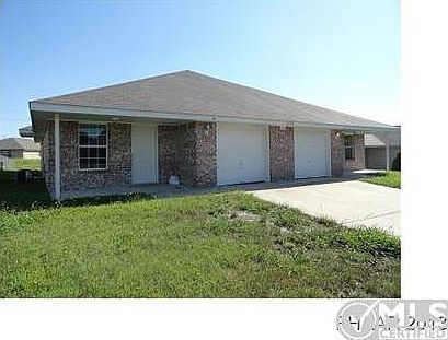 2nd image of 2700 Alma Dr #A