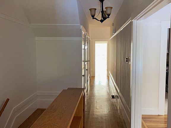 4th image of 487 14th Ave