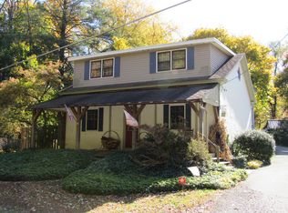 1420 Elverson Rd, Elverson, PA 19520