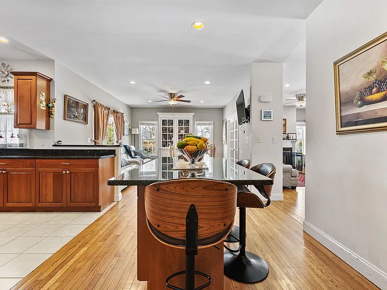111 Sisters Cir — Photo 13