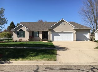 1155 Astwood Mews Ln, Saint Johns, MI 48879