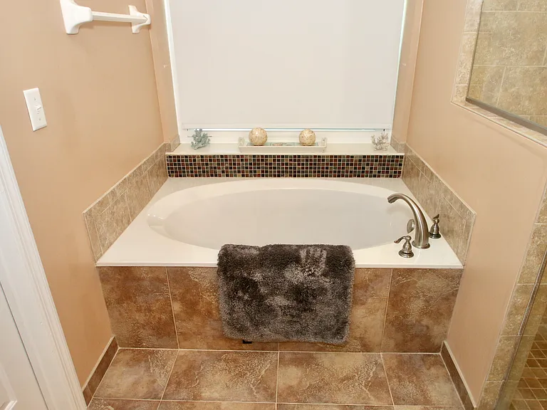 5772 White Acres Ln — Photo 24
