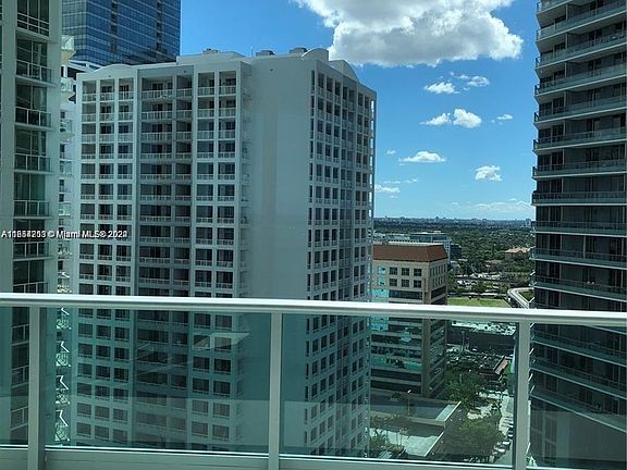 3rd image of 1331 Brickell Bay Dr APT 2208
