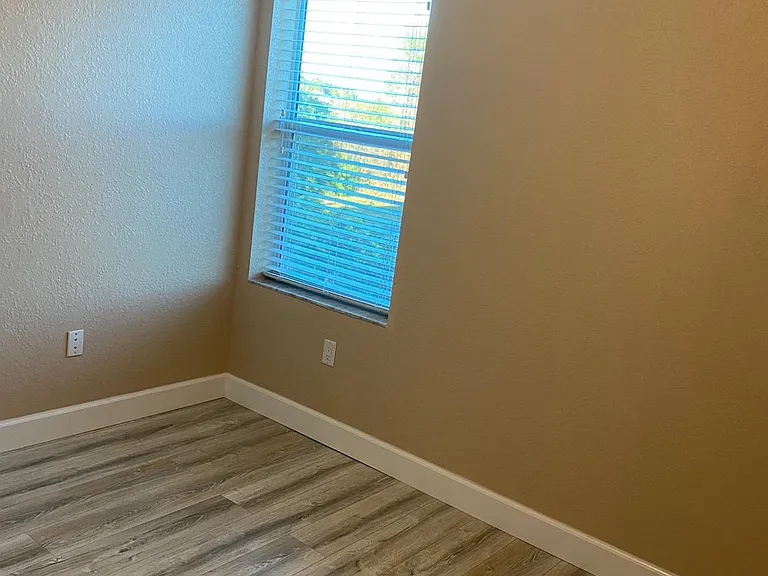 173 Alexander Woods Dr — Photo 15
