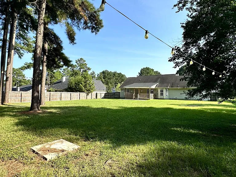 124 Bayou Ct — Photo 22