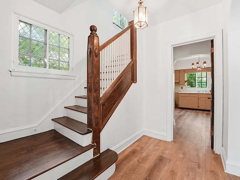 3107 Dato Ave — Photo 2