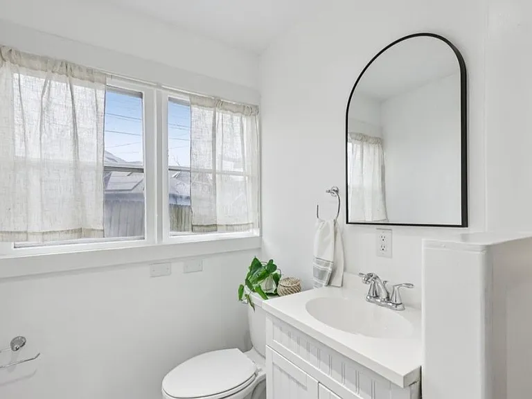1016 E Palmer St — Photo 12