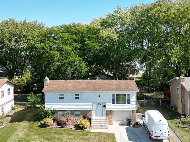 1st image of 19021 Birch Ave