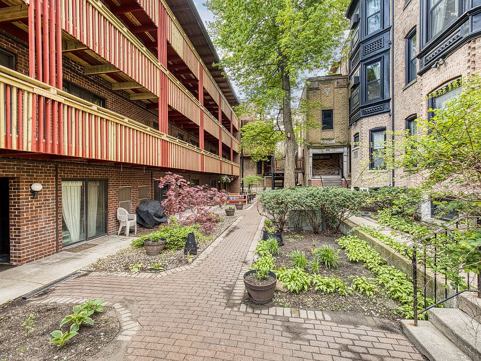 801 W Oakdale Ave APT 1B, Chicago, IL 60657 | MLS #12637981 | Zillow