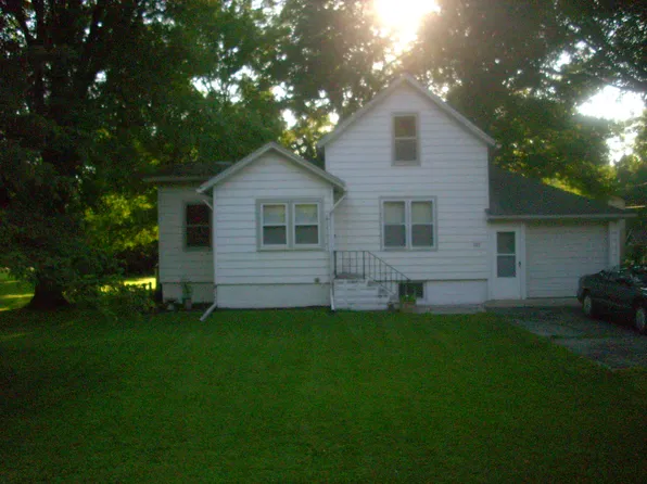 407 N Elm St, Bricelyn, MN 56014