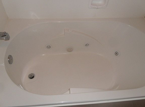 Master Bath jetted tub