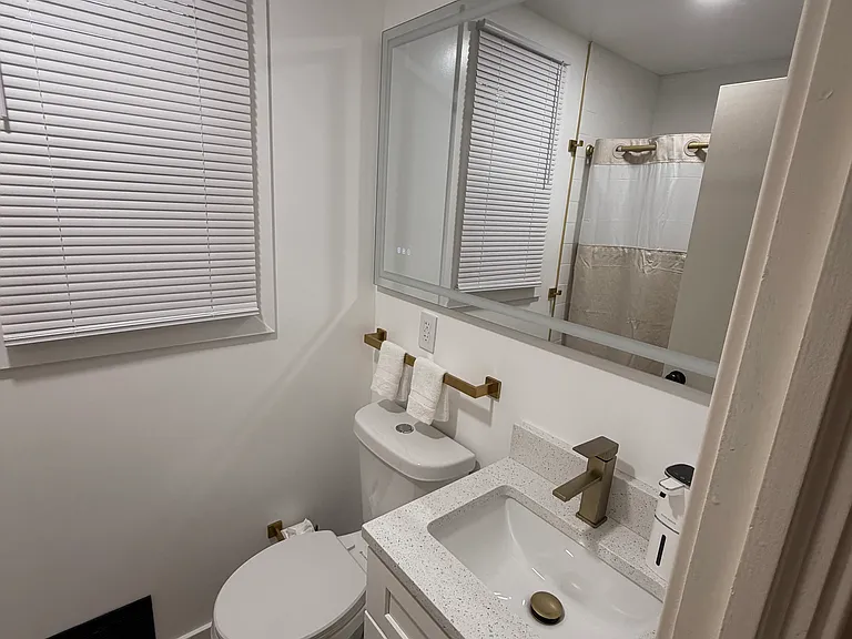 15 Central Ave — Photo 10