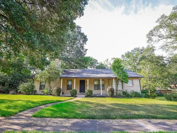 1307 W Main St, El Dorado, AR 71730