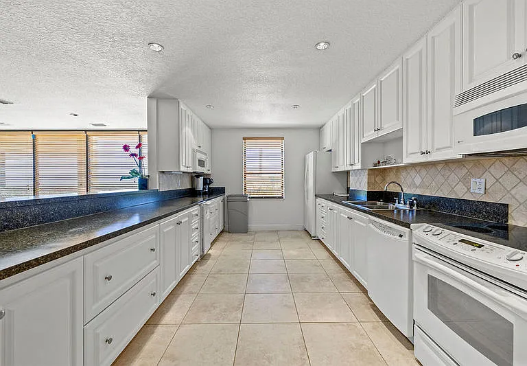 4600 Highway A1A #507 — Photo 34
