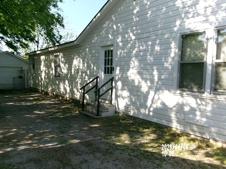 2112 SW A Ave — Photo 12