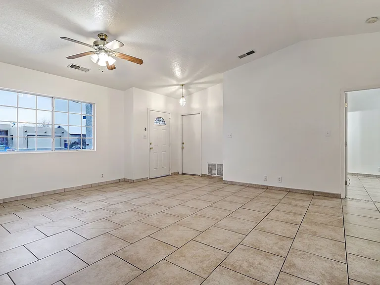 1312 Quartz Dr SW — Photo 8