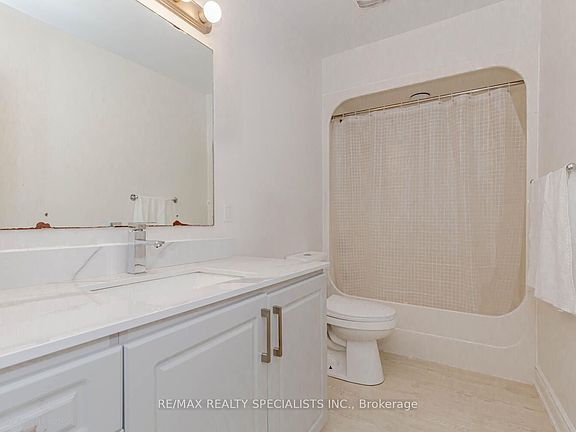 4th image of 39 Seaborn Rd