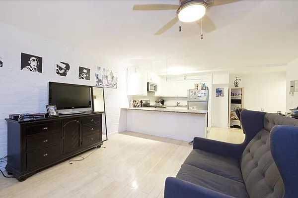 Rented by Zumper Inc | media 57