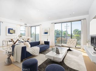 5022 Whitsett Ave #303, Valley Village, CA 91607