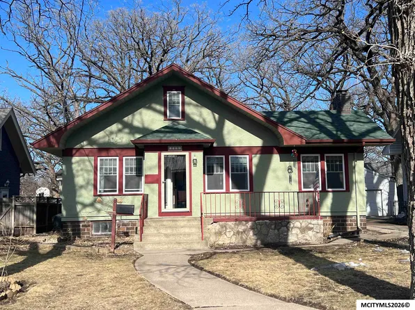 1038 W State St, Mason City, IA 50401