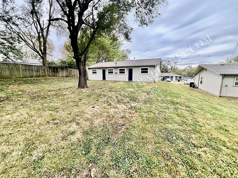 6003 E 151st Ter, Grandview, MO 64030 — Photo 16