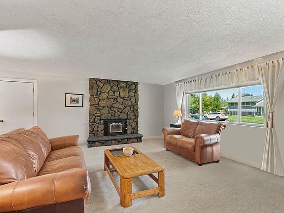 4th image of 5209 W Rosewood Ave
