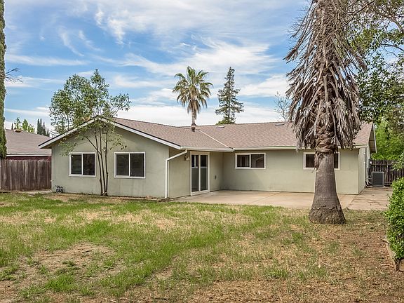 5th image of 8994 Salmon Falls Dr