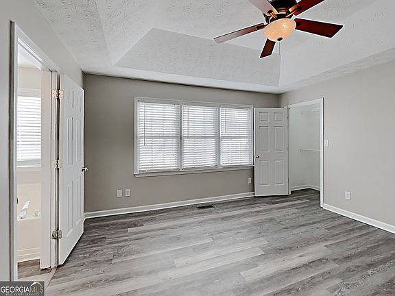 4th image of 252 Bridge Pl