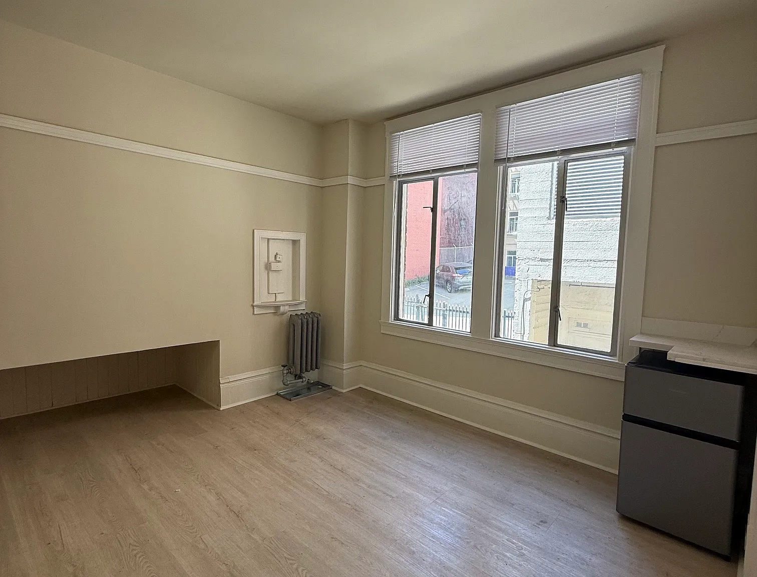 422 Ellis St — Photo 1