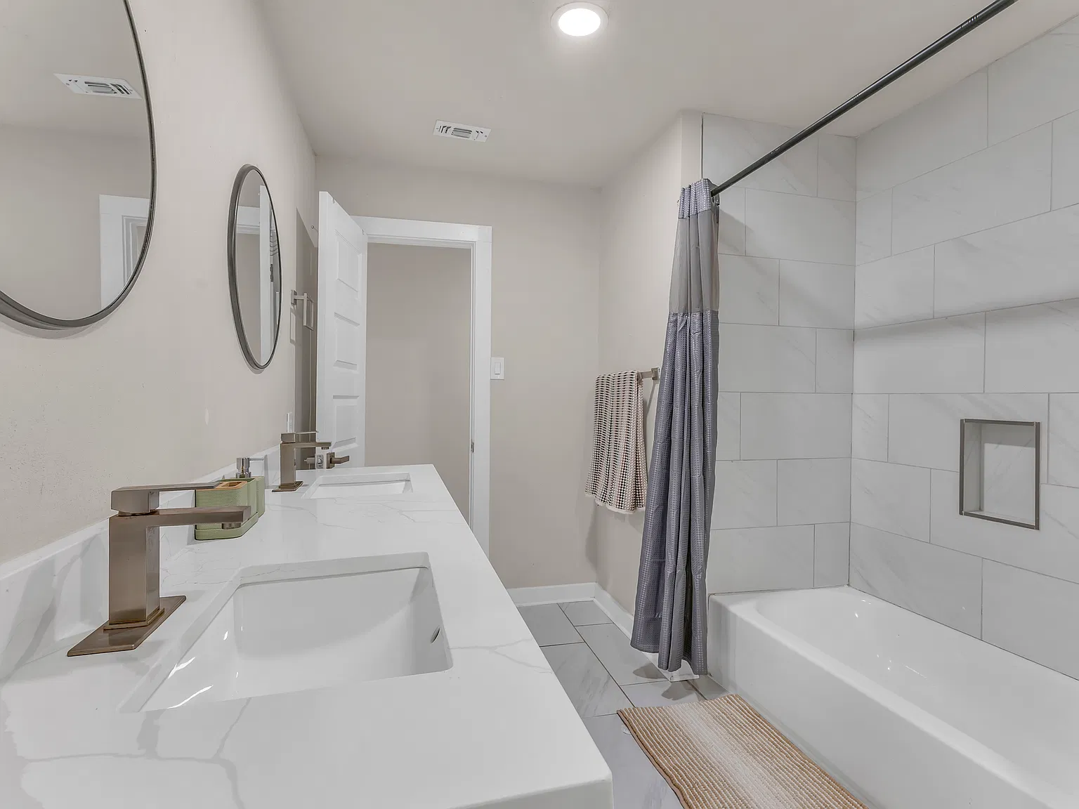 4 bed, 1769 sqft, $2,000 — Photo 1