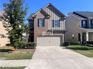 2612 Lovejoy Crossing Dr, Hampton, GA 30228