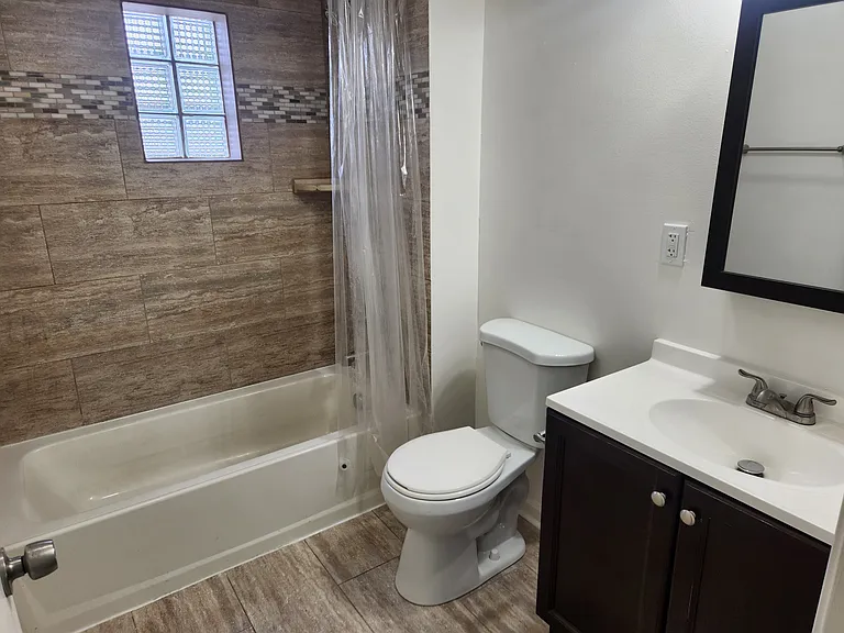 110 Congress St #4 — Photo 7