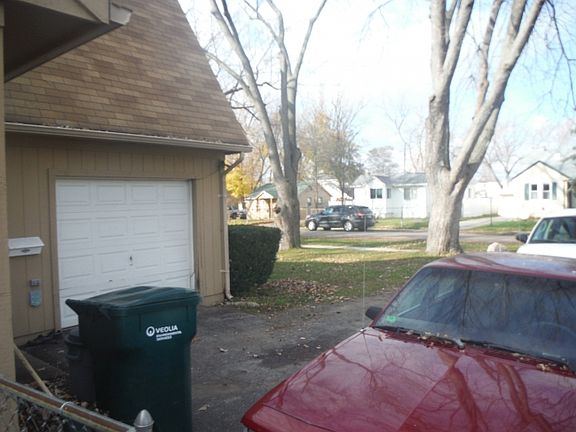 5th image of 1135 Boston Ave