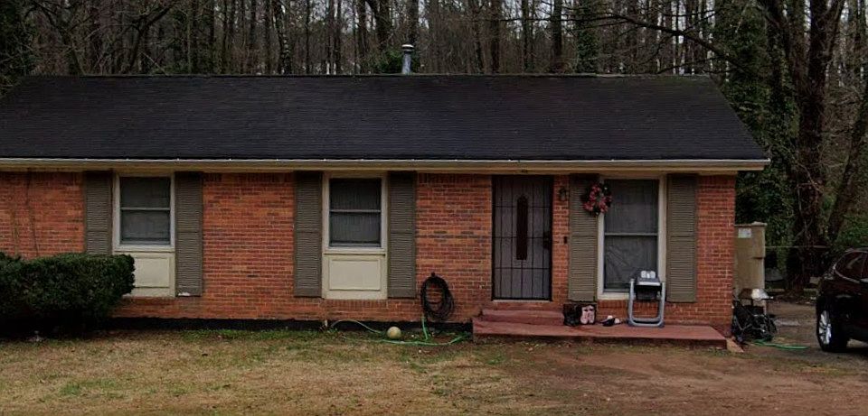 1st image of 3224 Ward Dr SE