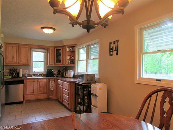 3rd image of 10846 Gregory Ln