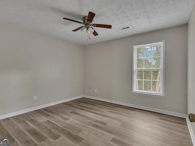 116 Crofts Cor — Photo 29