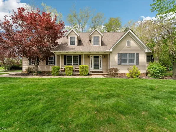 344 Longspur Rd, Highland Heights, OH 44143