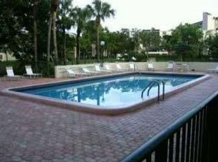 48 Leie St, Makawao, HI 96768