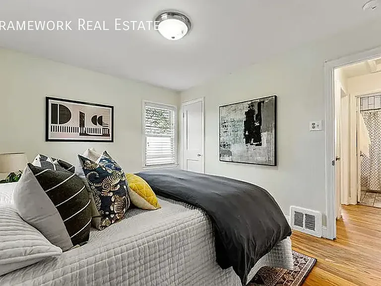 3150 N Fillmore St — Photo 18