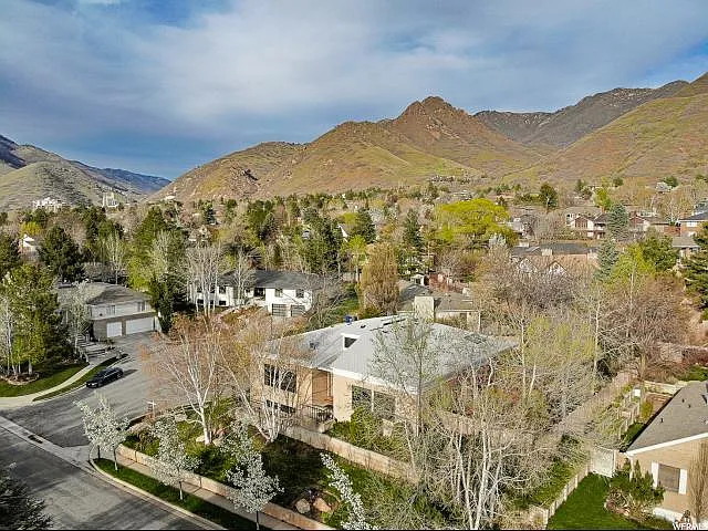 1407 S Chancellor Way — Photo 48