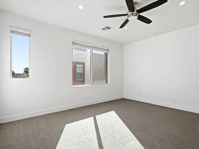 820 N 8th Ave #24 — Photo 14