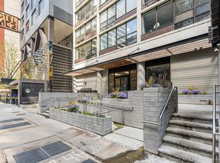 230 E Ontario St APT 1501, Chicago, IL 60611