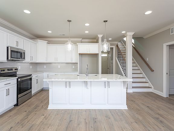 Forest Grove - Mixon II CCH Interior Image 1