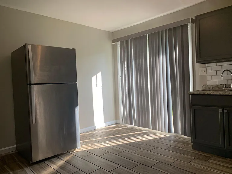 120 Pharr Ave #B — Photo 10