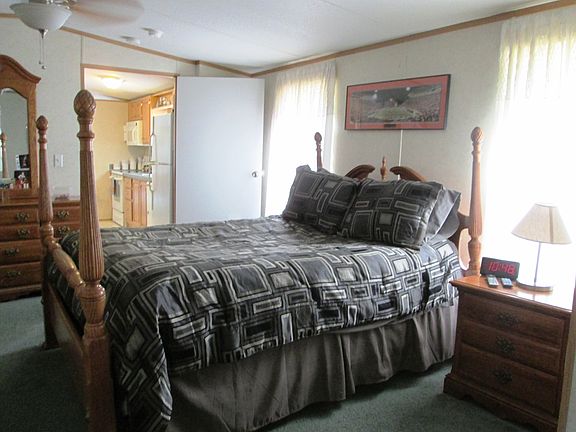 5th image of 274 Meridan Dr