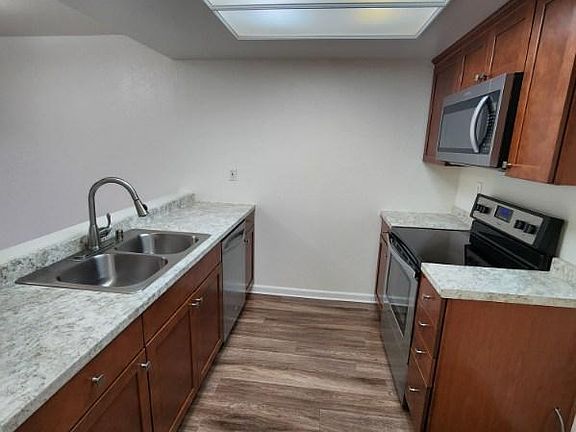 5th image of 3629 W Savanna St APT 201