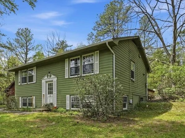 390 State St, Amherst, MA 01002