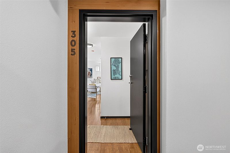 3rd image of 4020 Aurora Avenue N #305